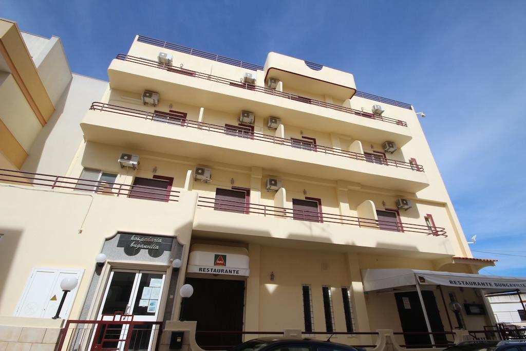 Hospedaria Buganvilia Alvor Bagian luar foto