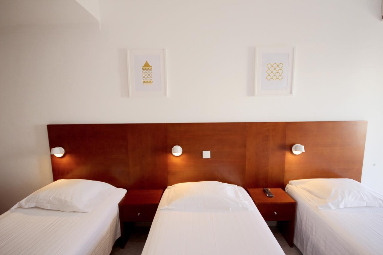 Hospedaria Buganvilia Alvor Bagian luar foto
